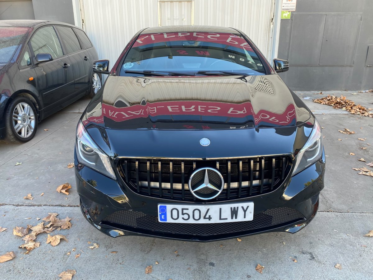 Mercedes-Benz CLA 200 163 CV