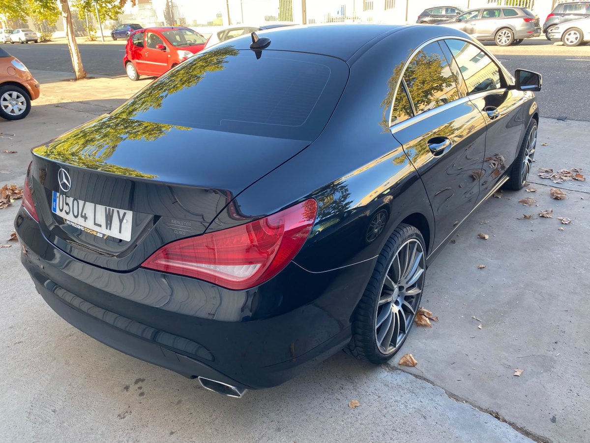 Mercedes-Benz CLA 200 163 CV