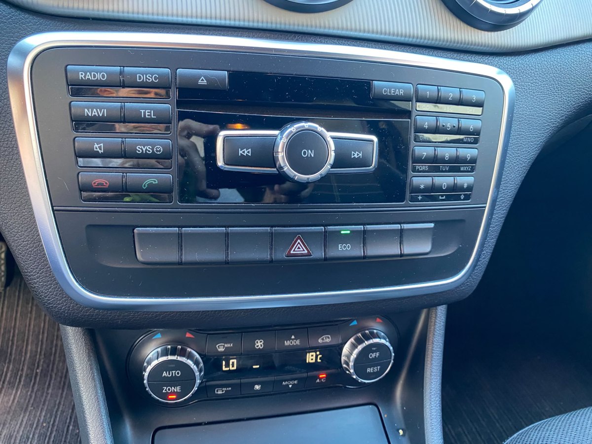 Mercedes-Benz CLA 200 163 CV
