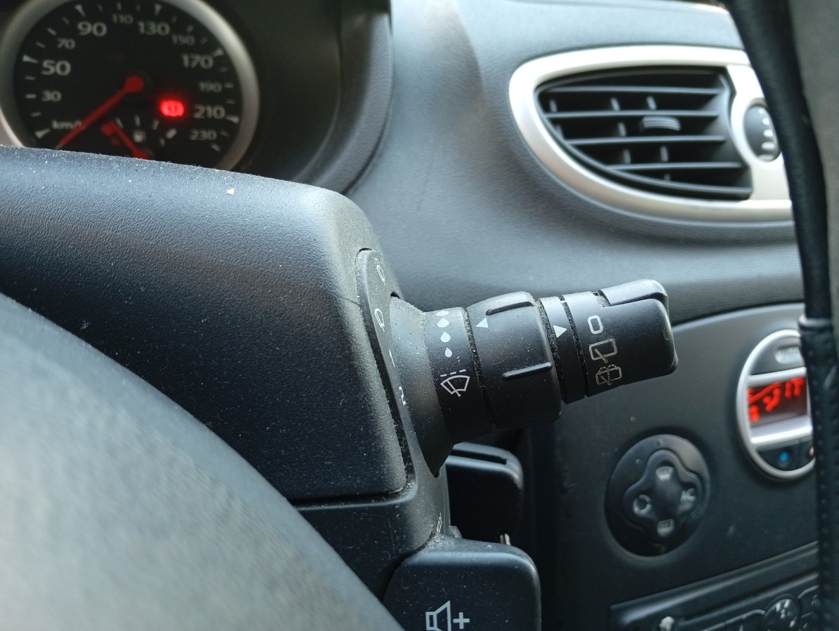 Renault Clio 1.2 75 CV