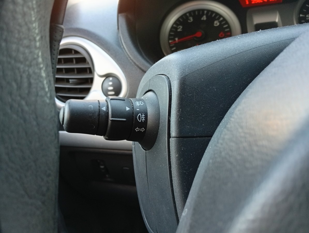 Renault Clio 1.2 75 CV