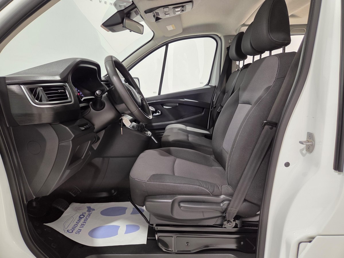 Renault Trafic RENAULT TRAFIC Combi 9 Energy Blue dCi 81 kW (110CV) 9 PLAZAS