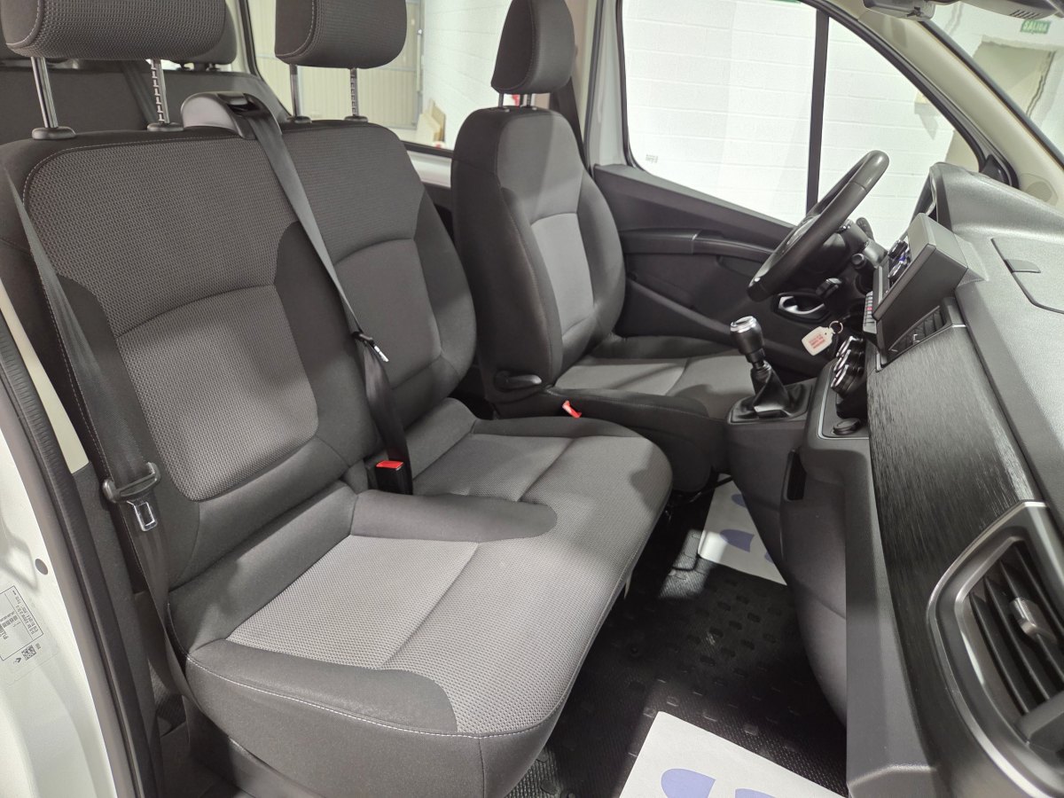 Renault Trafic RENAULT TRAFIC Combi 9 Energy Blue dCi 81 kW (110CV) 9 PLAZAS