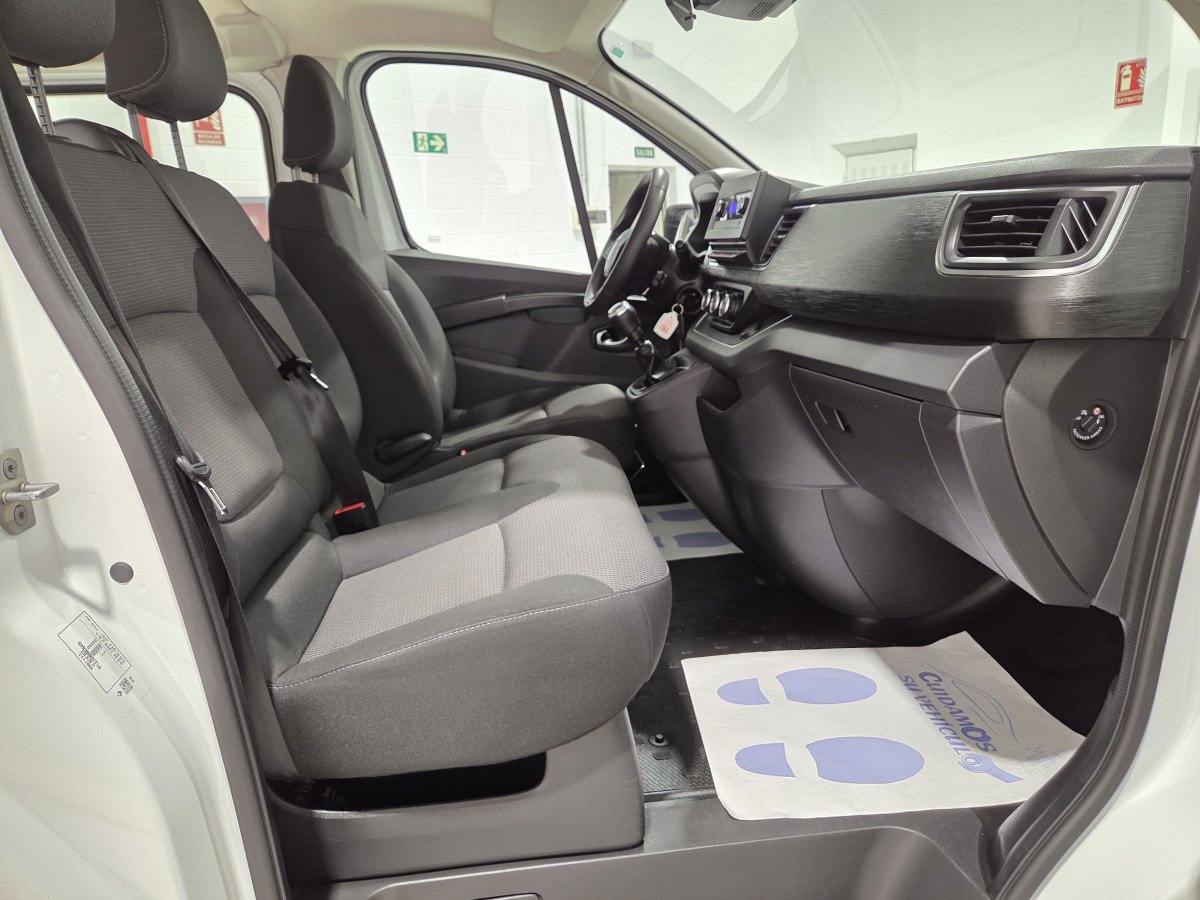 Renault Trafic RENAULT TRAFIC Combi 9 Energy Blue dCi 81 kW (110CV) 9 PLAZAS