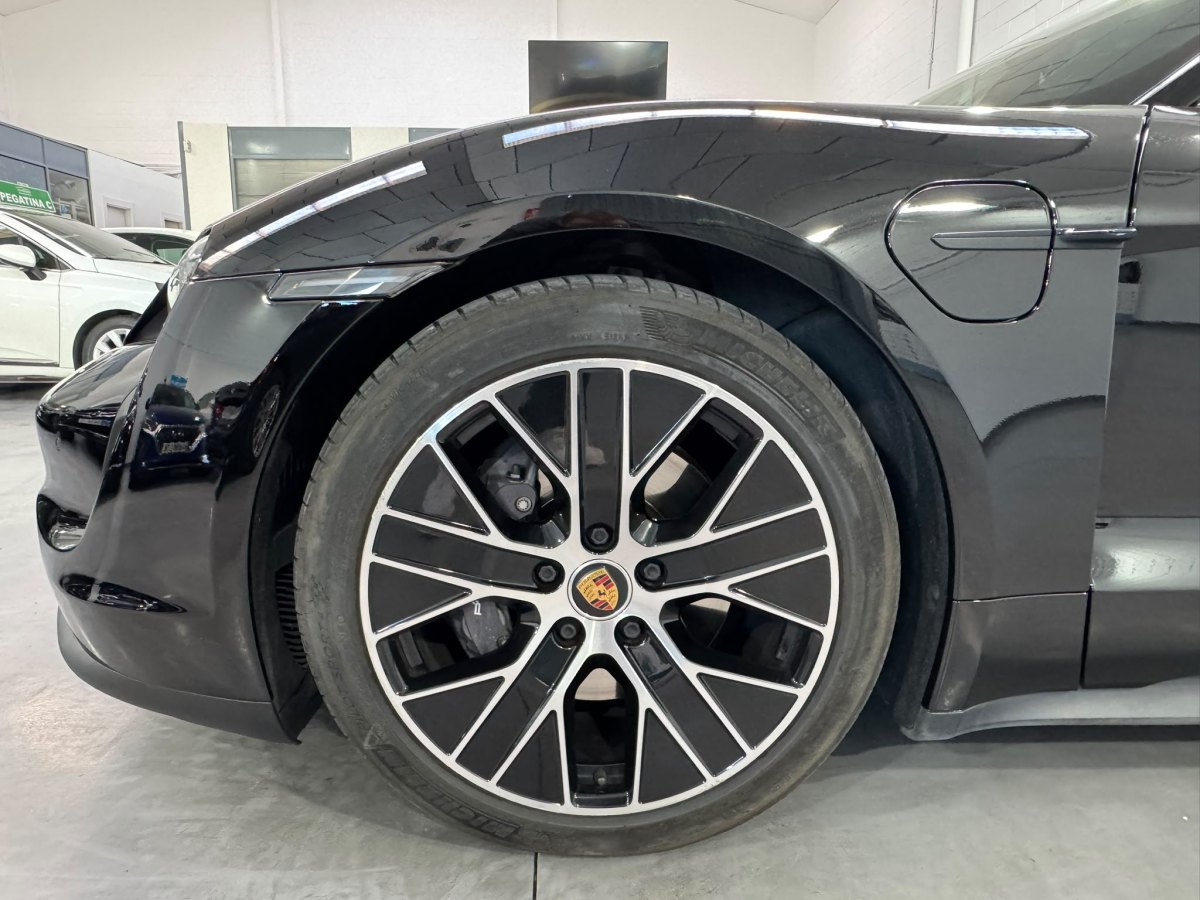 Porsche Taycan Automático 476 CV Taycan