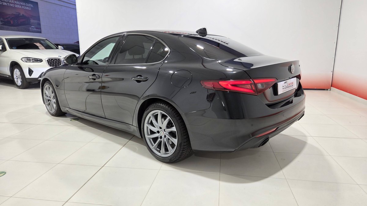 Alfa Romeo Giulia ALFA ROMEO GIULIA  2.2 TURBO DIESEL 190CV SPRINT AT8