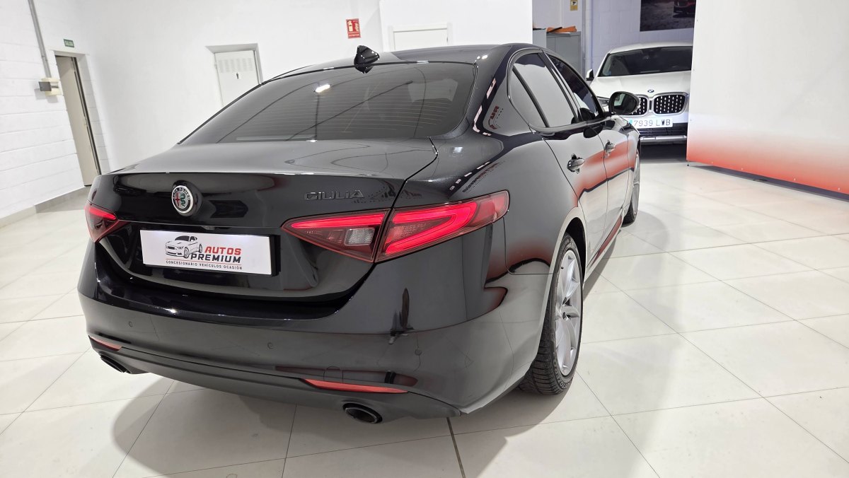 Alfa Romeo Giulia ALFA ROMEO GIULIA  2.2 TURBO DIESEL 190CV SPRINT AT8