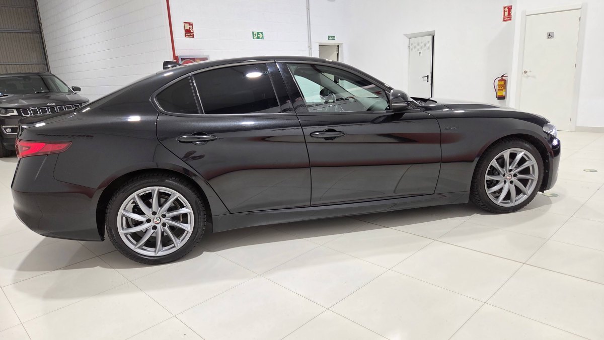 Alfa Romeo Giulia ALFA ROMEO GIULIA  2.2 TURBO DIESEL 190CV SPRINT AT8
