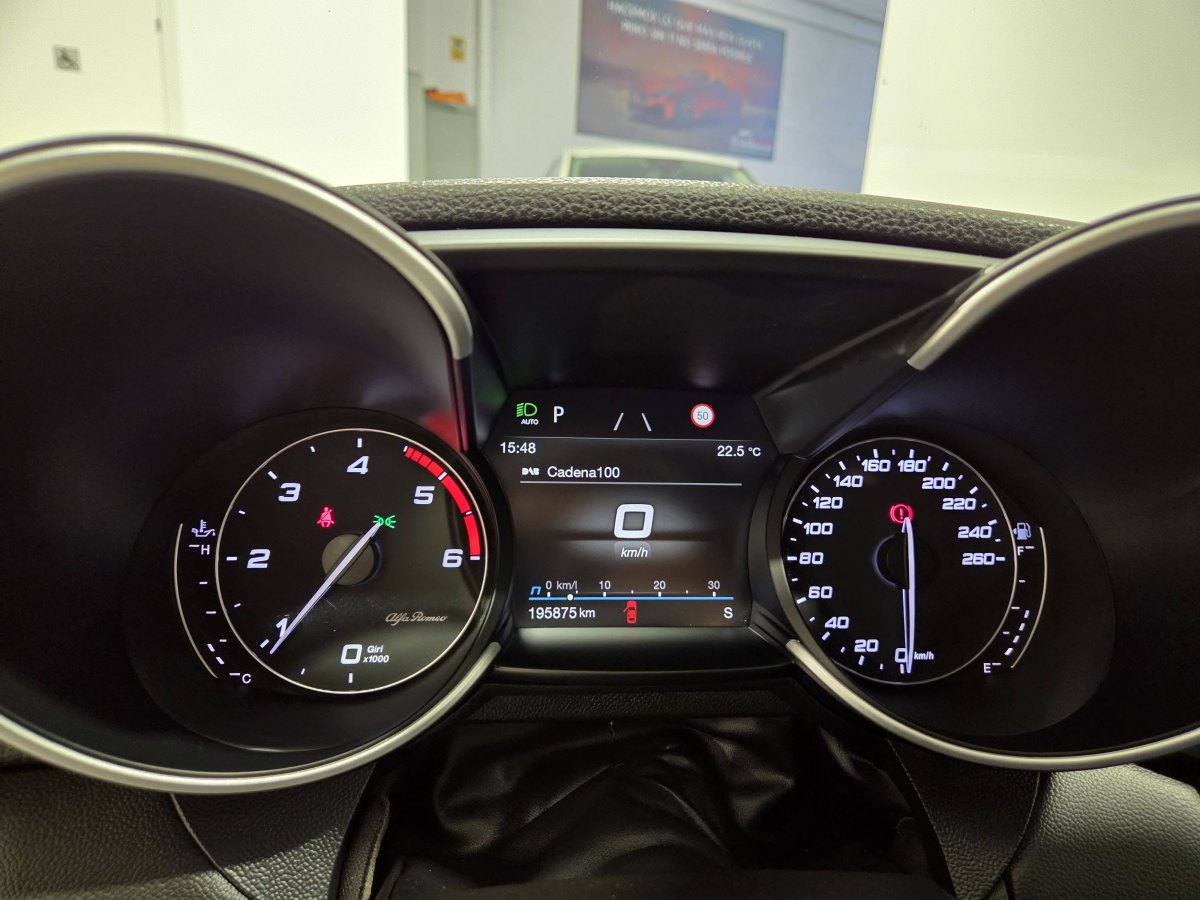 Alfa Romeo Giulia ALFA ROMEO GIULIA  2.2 TURBO DIESEL 190CV SPRINT AT8