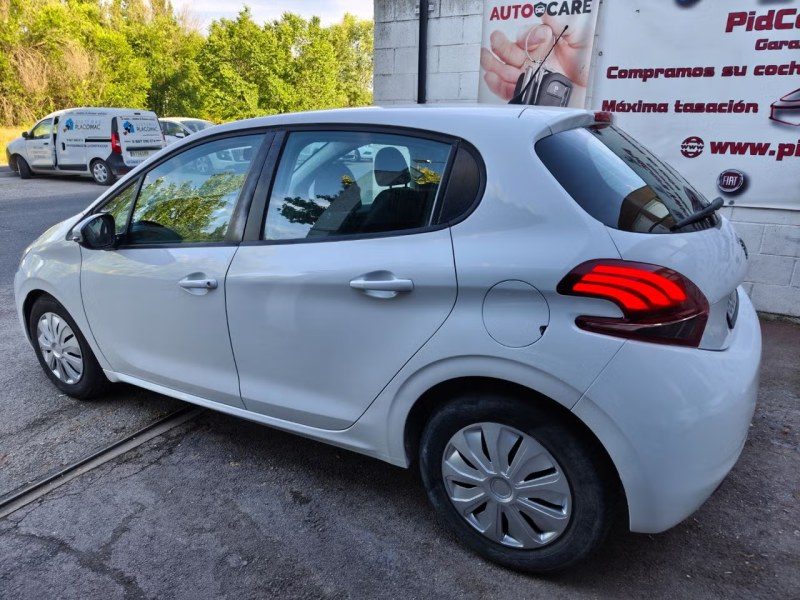 Peugeot 208 5P ACTIVE BlueHDi 73kW 100CV