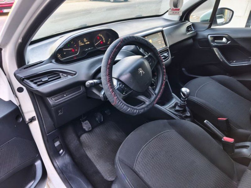 Peugeot 208 5P ACTIVE BlueHDi 73kW 100CV