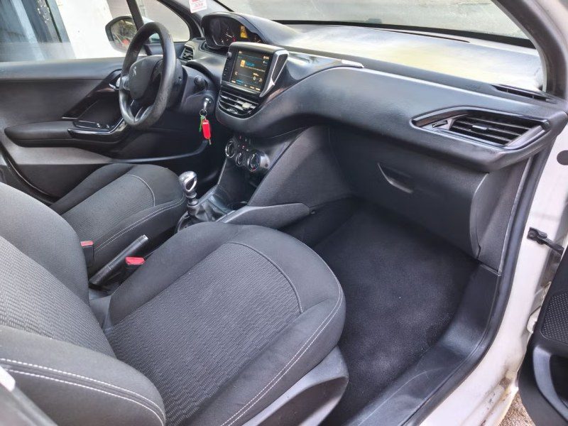Peugeot 208 5P ACTIVE BlueHDi 73kW 100CV