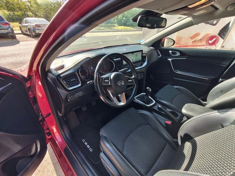Kia Ceed Tourer Tourer 1.6 MHEV 100kW Tech DCT