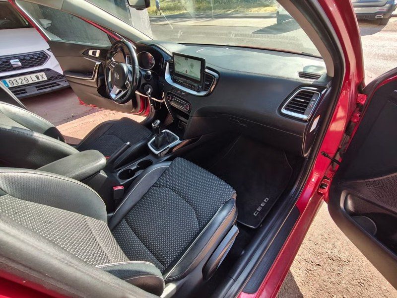 Kia Ceed Tourer Tourer 1.6 MHEV 100kW Tech DCT