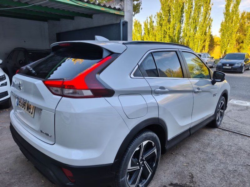 Mitsubishi Eclipse Cross 2.4 PHEV Kaiteki Auto 4WD