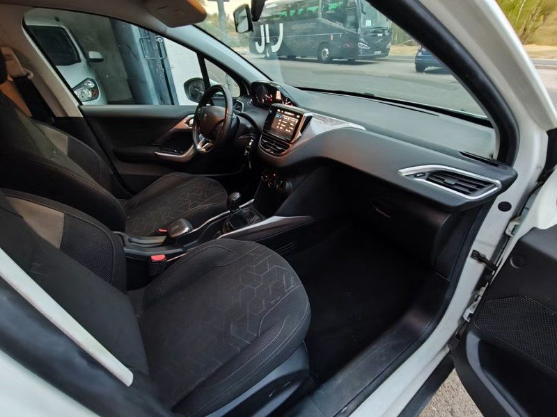 Peugeot 2008 Active 1.6 eHDi 92