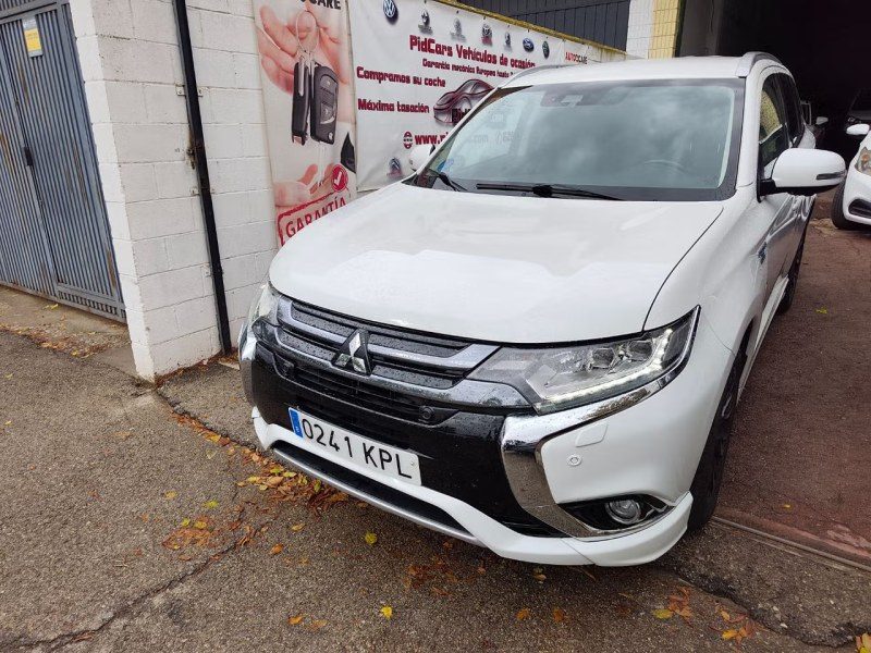 Mitsubishi Outlander 2.0 PHEV Kaiteki Auto 4WD