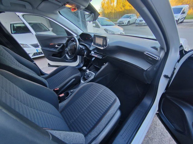 Peugeot 2008 Active BlueHDI 81kW 110CV
