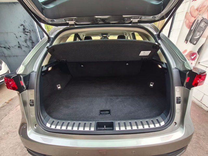 Lexus NX 2.5 300h Business Navigation 2WD