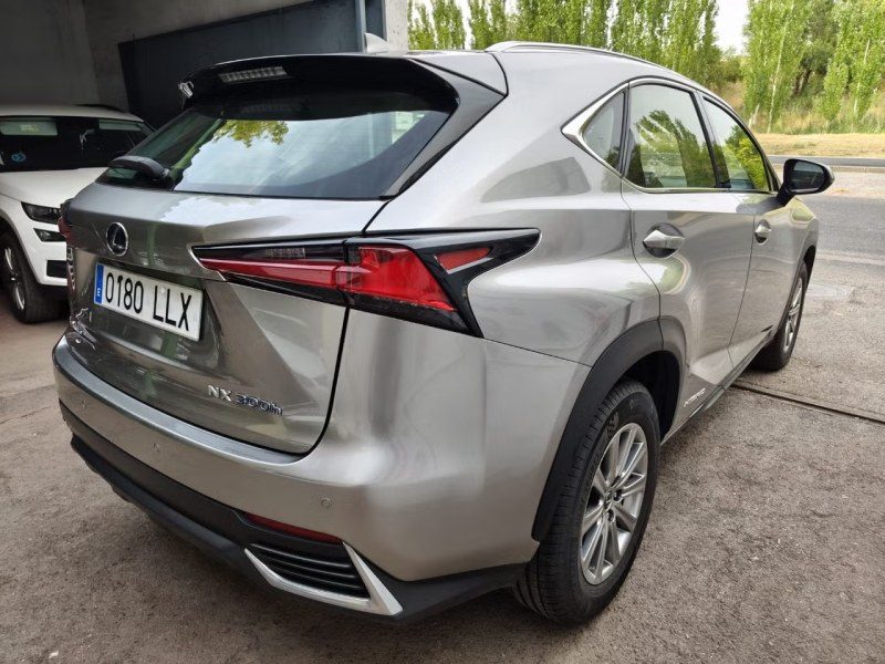Lexus NX 2.5 300h Business Navigation 2WD