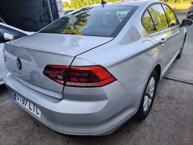 Volkswagen Passat Business 2.0 TDI 110kW 150CV