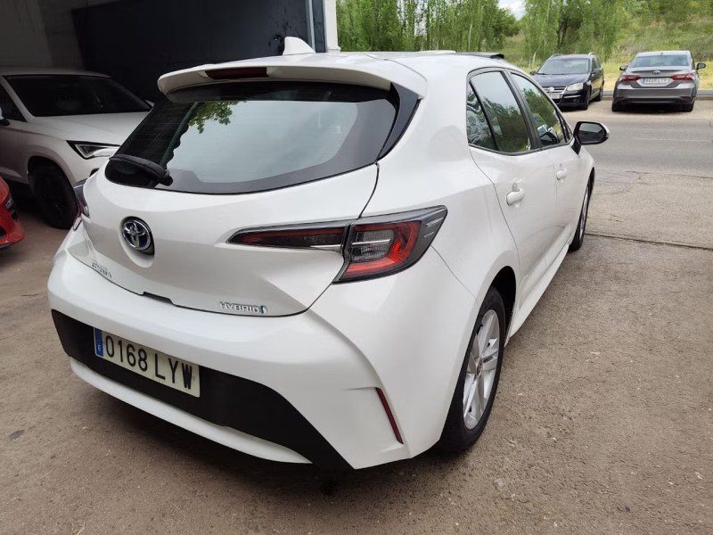 Toyota Corolla 1.8 125H BUSINESS ECVT