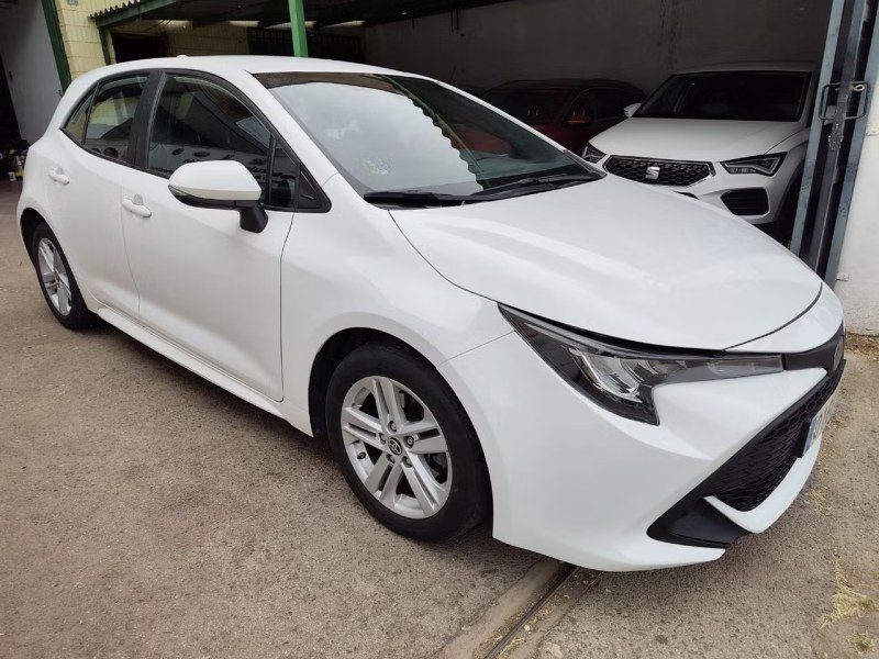 Toyota Corolla 1.8 125H BUSINESS ECVT
