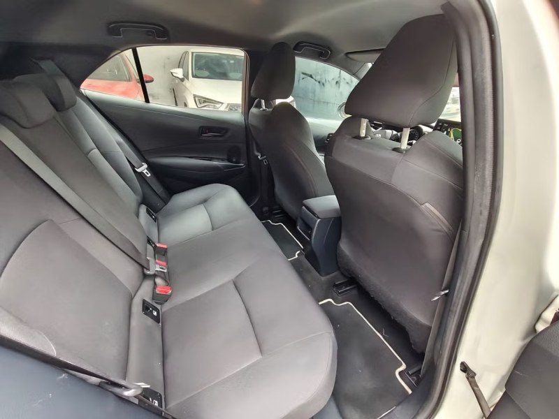 Toyota Corolla 1.8 125H BUSINESS ECVT