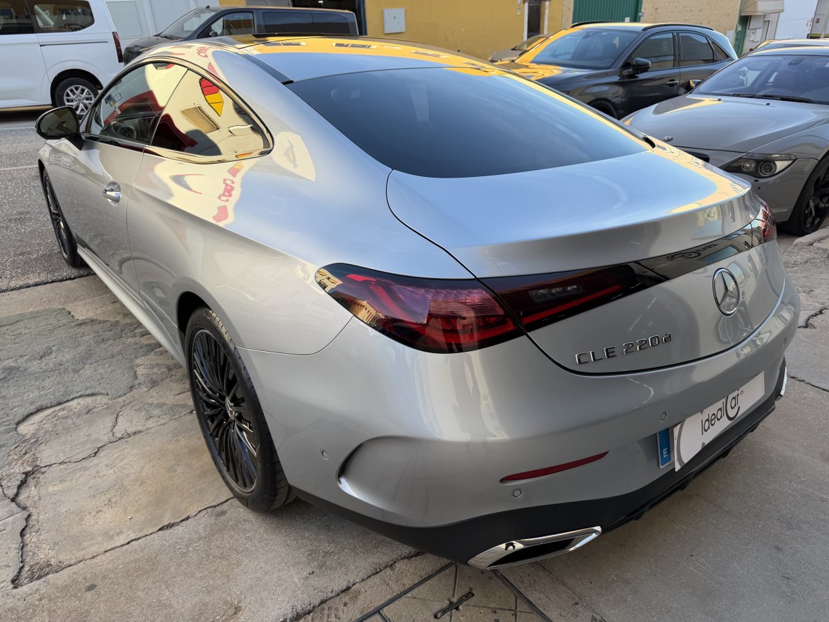 Mercedes-Benz CLE Coupe 220D AMG (2025) - foto 3