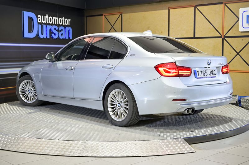 BMW 330 Serie 3 330e (2016) - foto 4