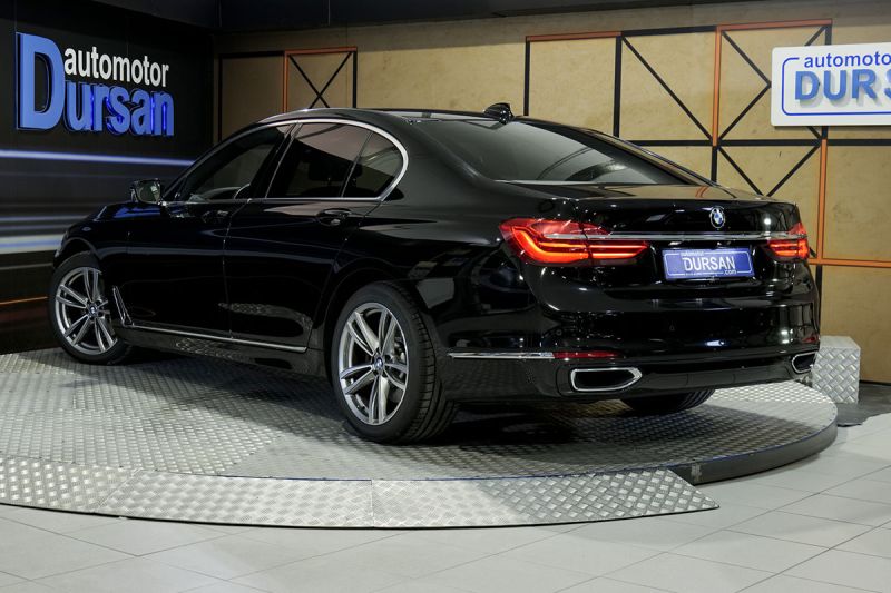 BMW 730 Serie 7 730dA xDrive (2016) - foto 4