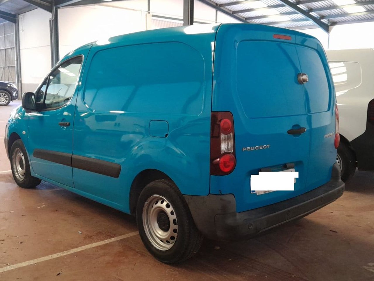 PEUGEOT Partner Furgon Confort PackL1 BlueHDi 55KW 75