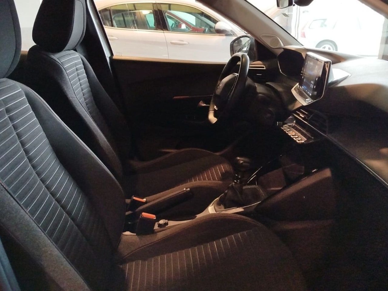 PEUGEOT 2008 Active Puretech 100 SS BVM6