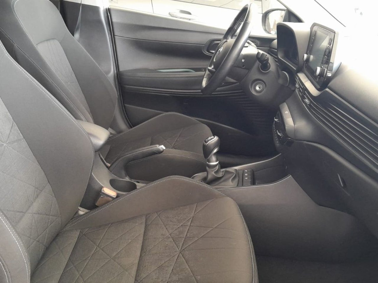 HYUNDAI Bayon 1.0 TGDI 74kW 100CV 48V Essence
