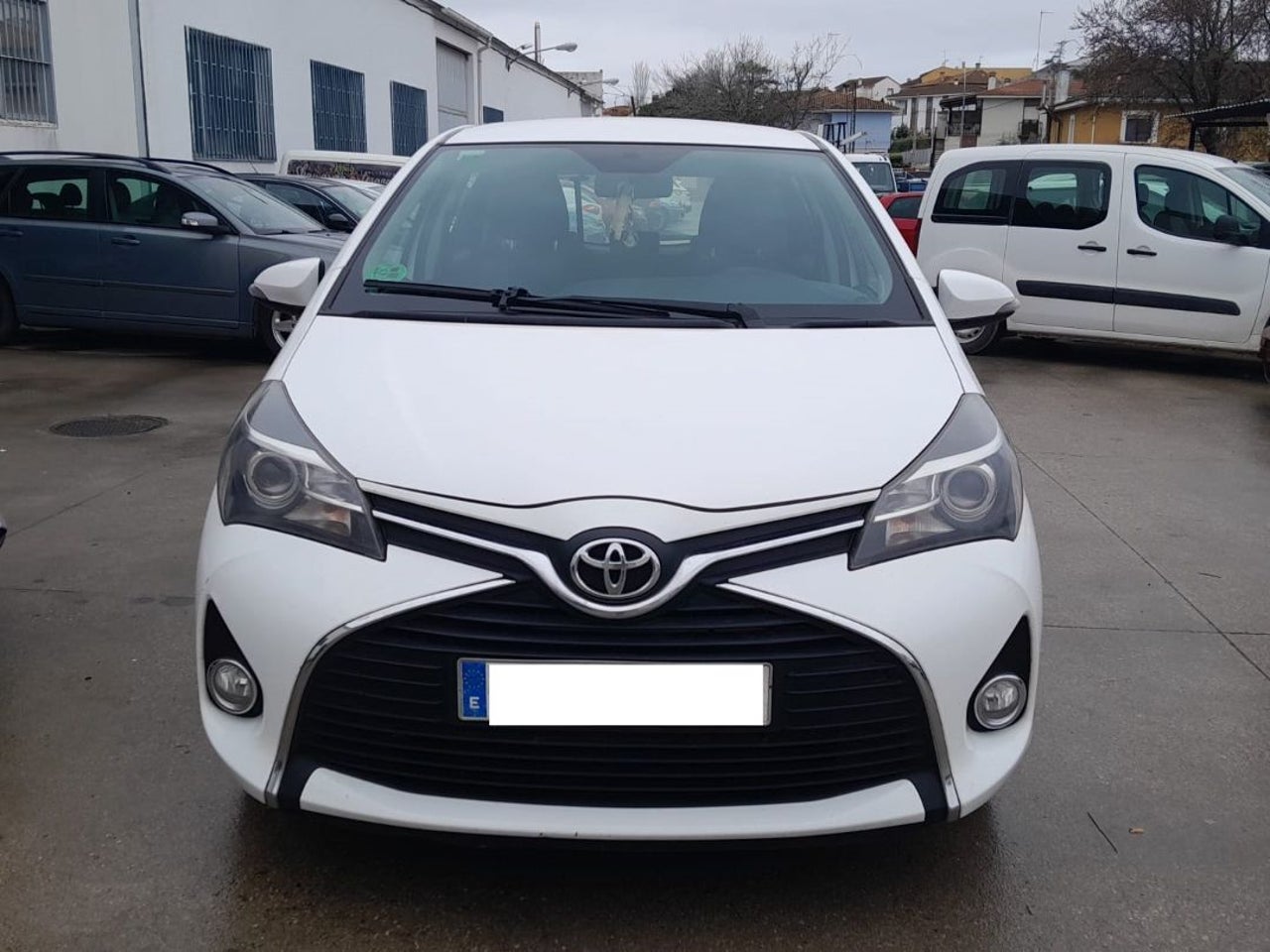 TOYOTA Yaris 100 ACTIVE