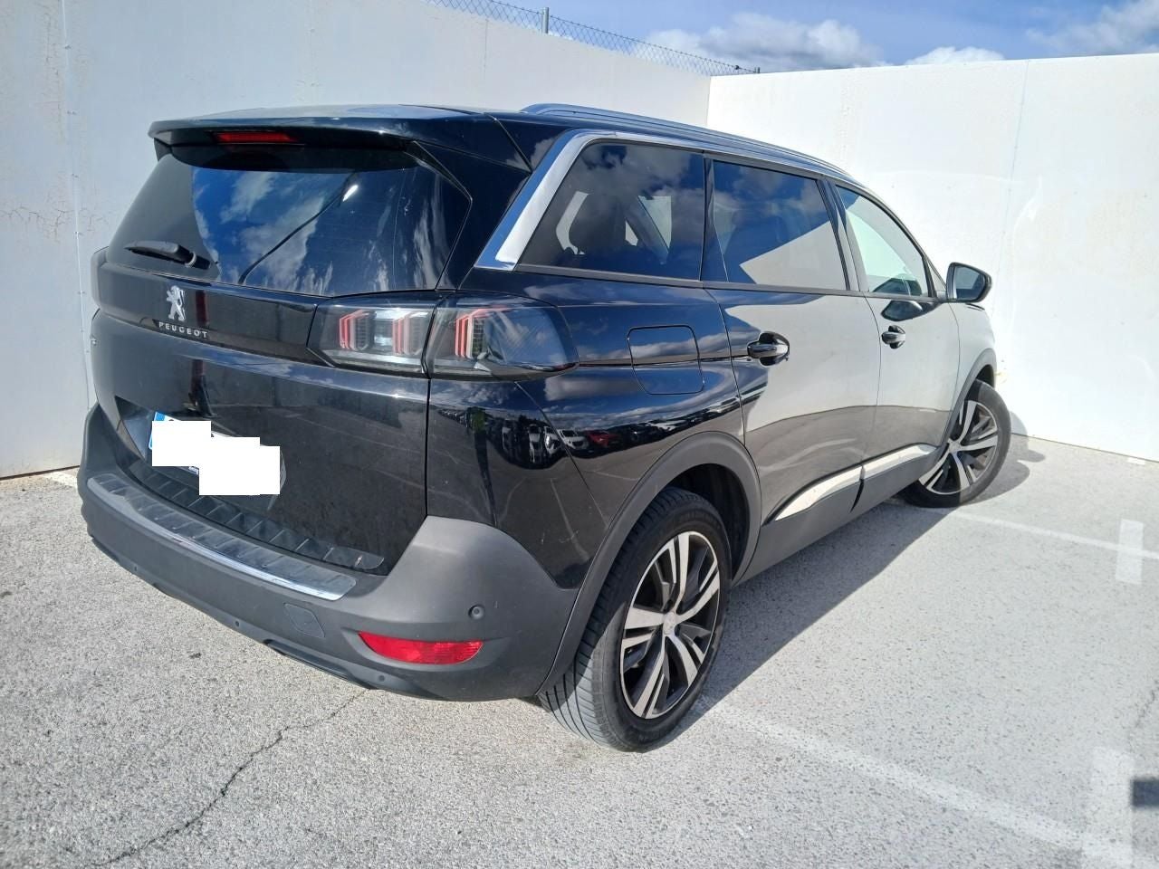 PEUGEOT 5008 1.5 BlueHDi 96kW SS Allure Pack EAT8