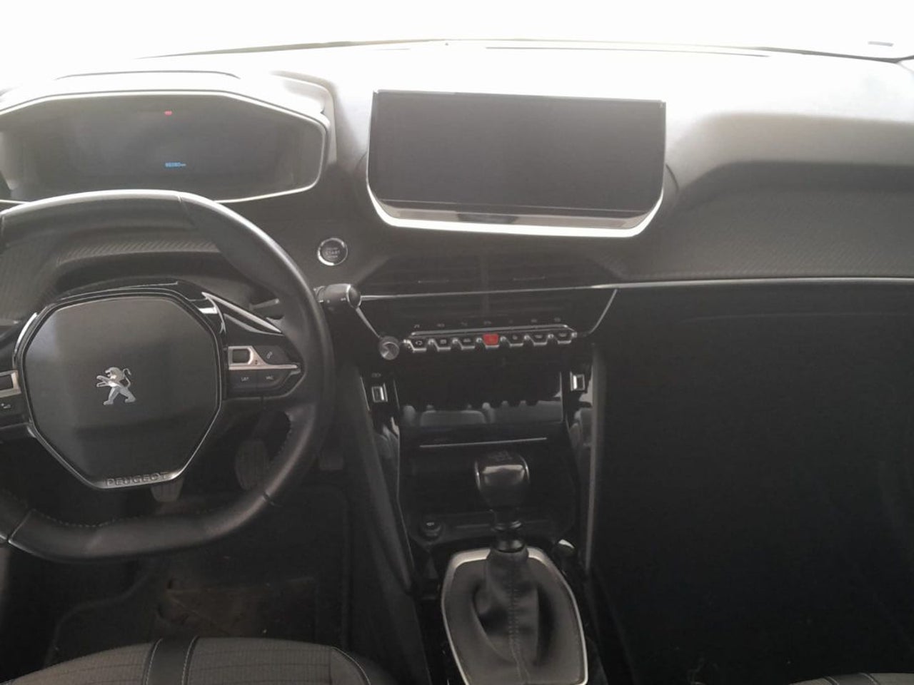 PEUGEOT 208 PureTech 73kW 100CV Allure