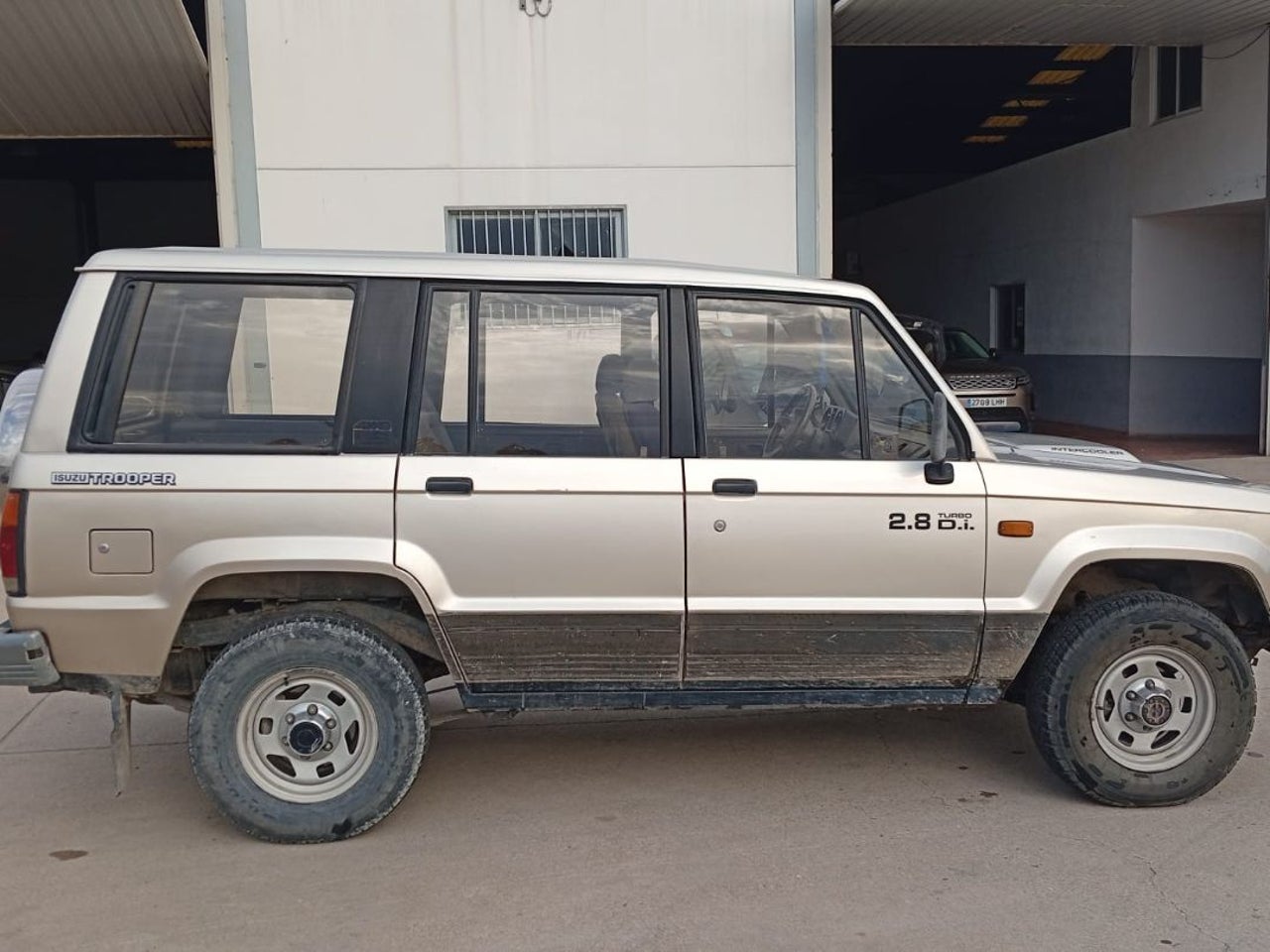 ISUZU Trooper TROOPER TD 5P LARGO