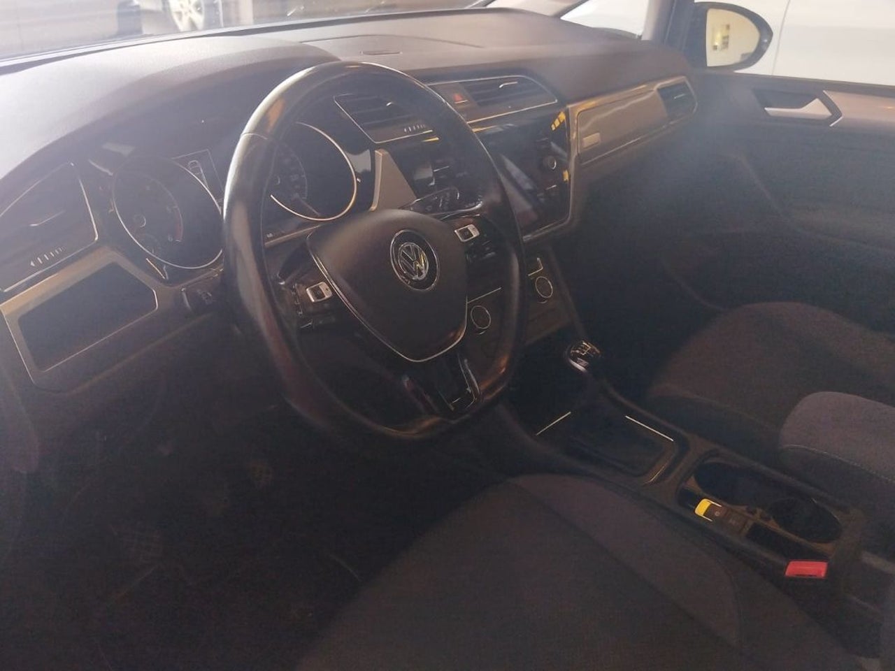 VOLKSWAGEN Touran Business 2.0 TDI 85kW 115CV