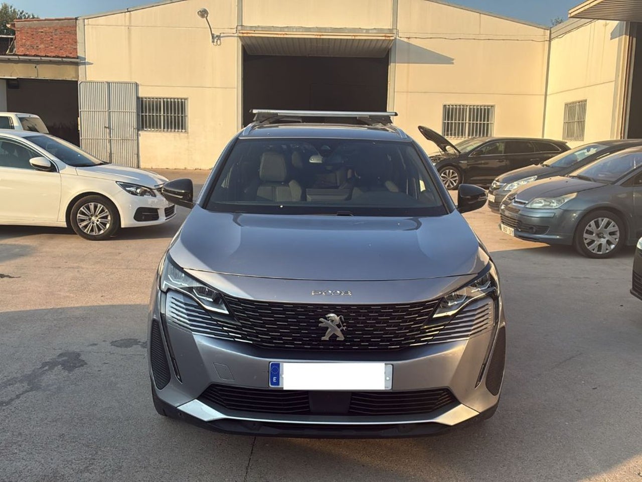 PEUGEOT 5008 Hybrid 1.2 100KW Allure eDCS6